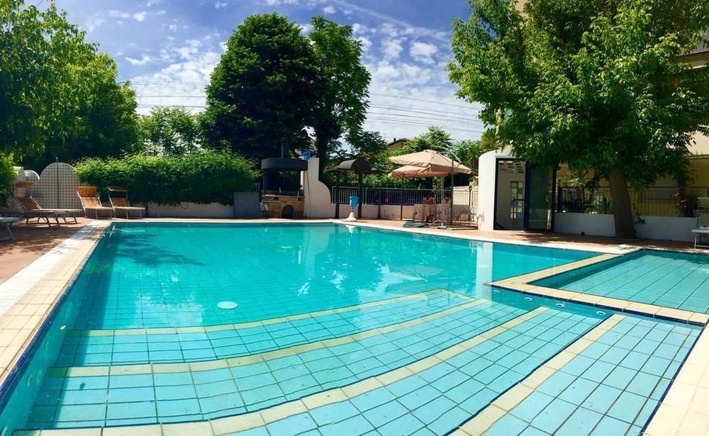 Mehari Rimini - Family Hotel מראה חיצוני תמונה